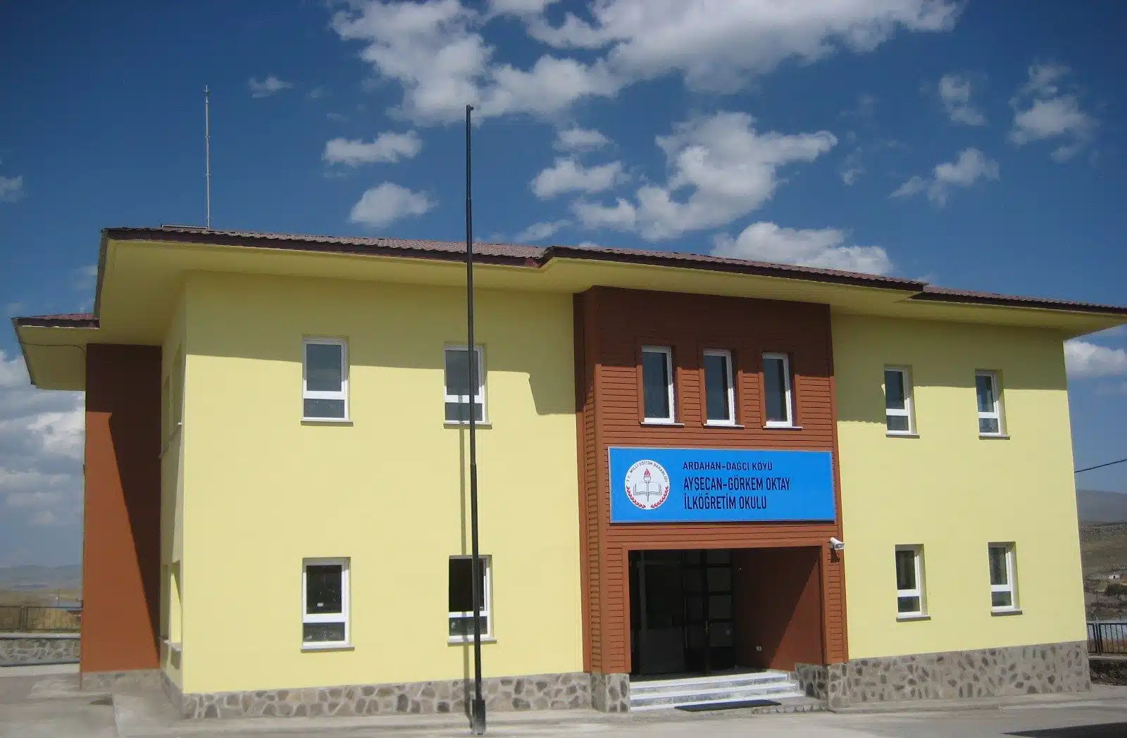 DAĞCI KÖYÜ / ARDAHAN – Ayşecan-Görkem Oktay İlk ve Ortaokulu