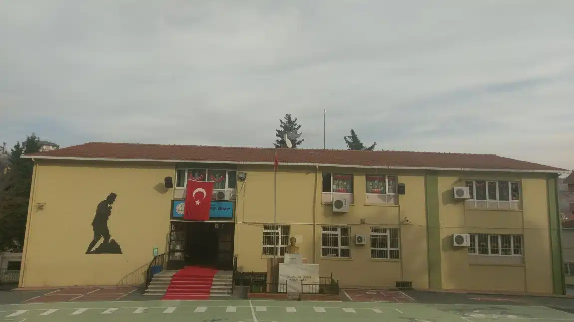 ÜSKÜDAR / İSTANBUL – Mehmet Akif Ersoy İlkokulu