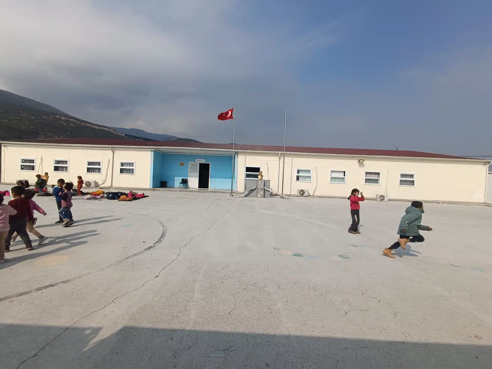 Gaziantep Nurdağı Şehit Uğur Saka İlköğretim Okulu