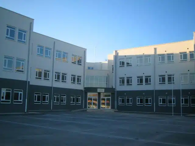 ŞANLIURFA – Dr. Cavit Özyeğin İlk ve Ortaokulu