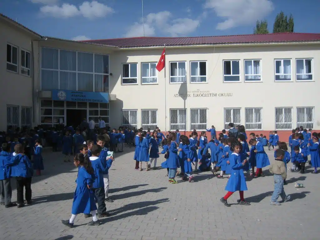 PATNOS / AĞRI – Atatürk İlk ve Ortaokulu