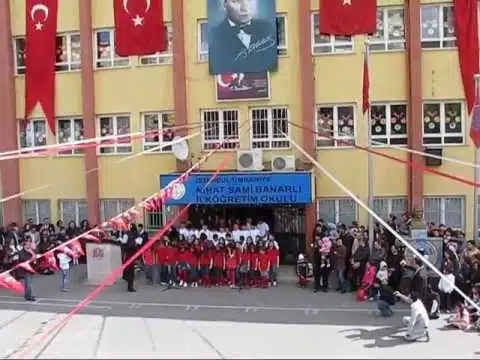 ÜMRANİYE / İSTANBUL – Nihat Sami Banarlı Ortaokulu