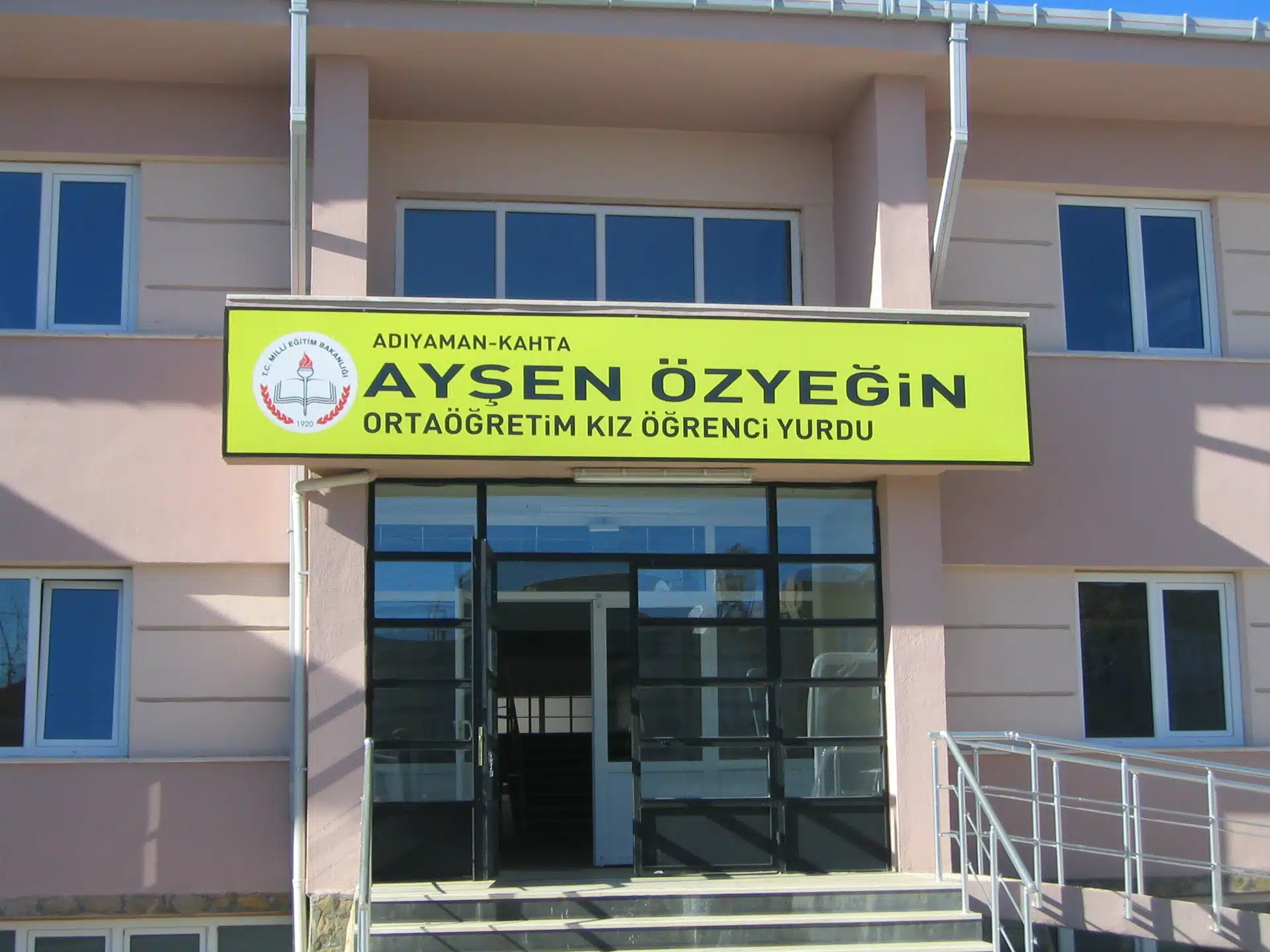 KAHTA / ADIYAMAN – Ayşen Özyeğin Ortaöğretim Kız Öğrenci Yurdu