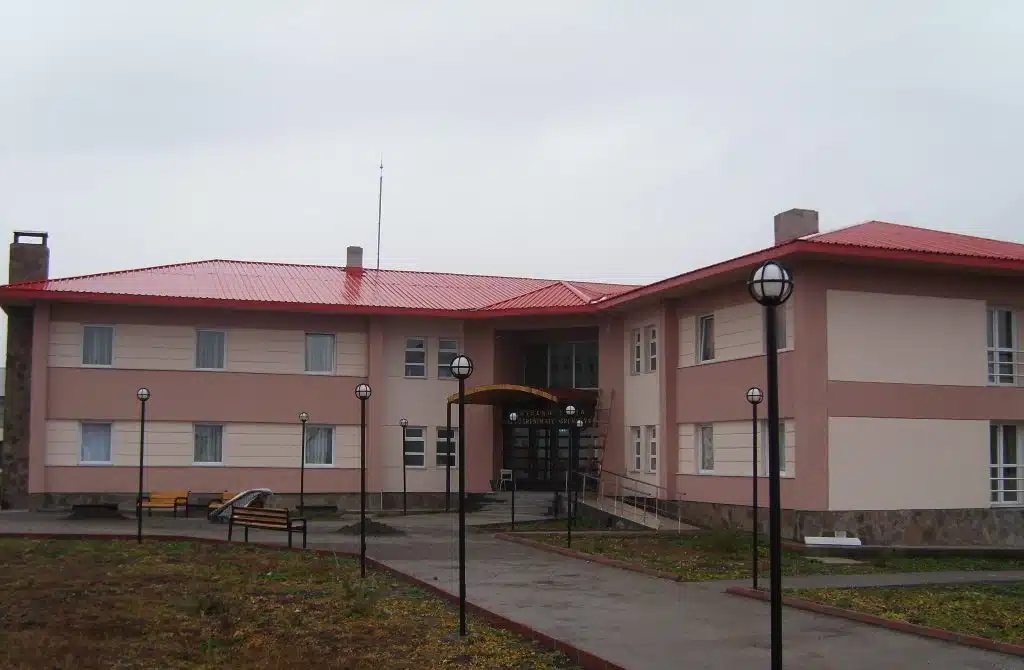 ARDAHAN – Ayşen Özyeğin Ortaöğretim Kız Öğrenci Yurdu