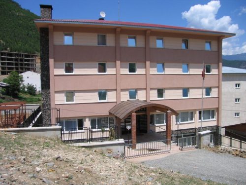 Artvin-Ayşen-Özyeğin-Ortaöğrenim-Kız-Öğrenci-Yurdu-2