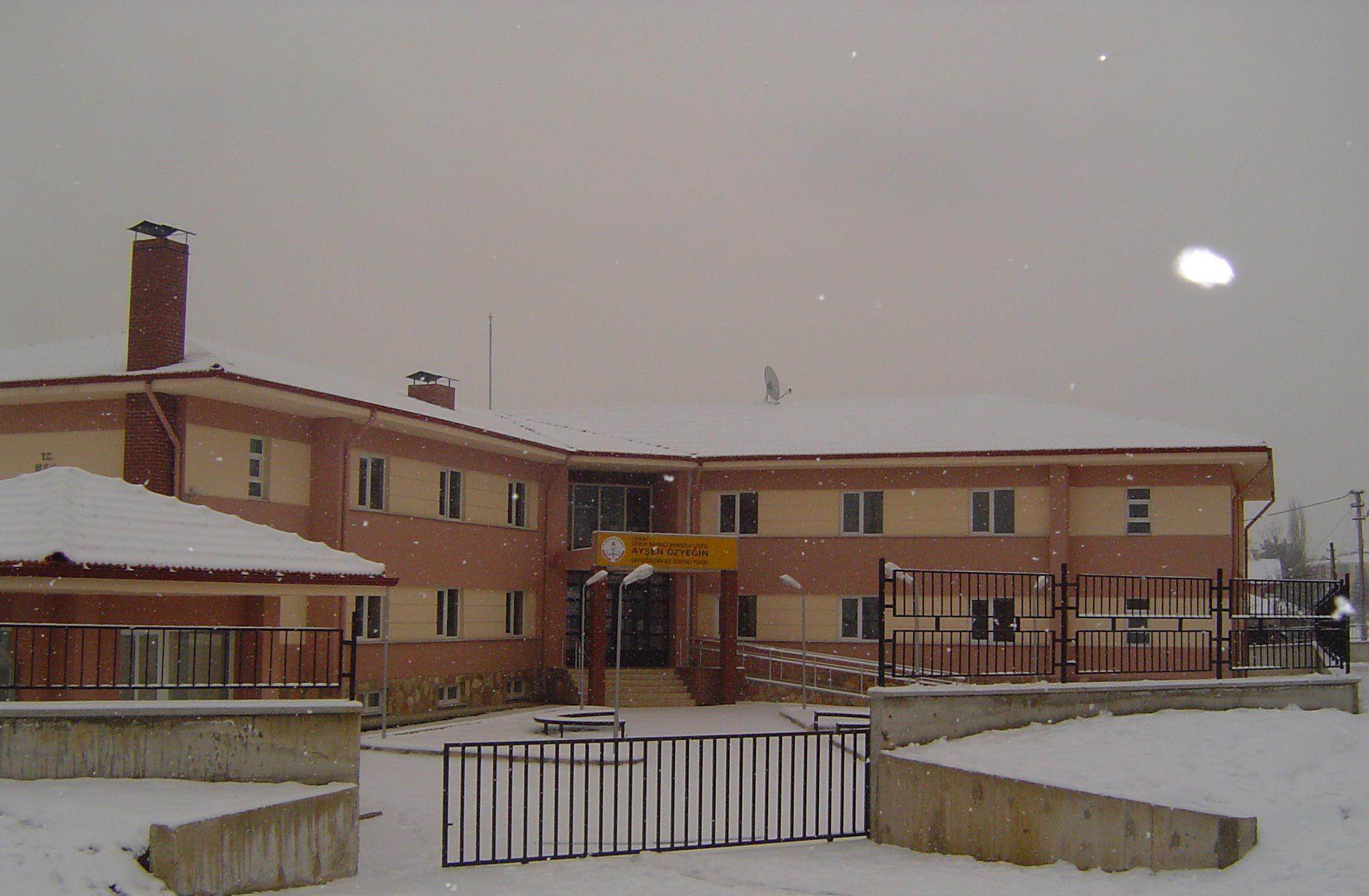 Tokat-Erbaa-Ayşen-Özyeğin-Ortaöğrenim-Kız-Öğrenci-Yurdu-2-e1596711173117